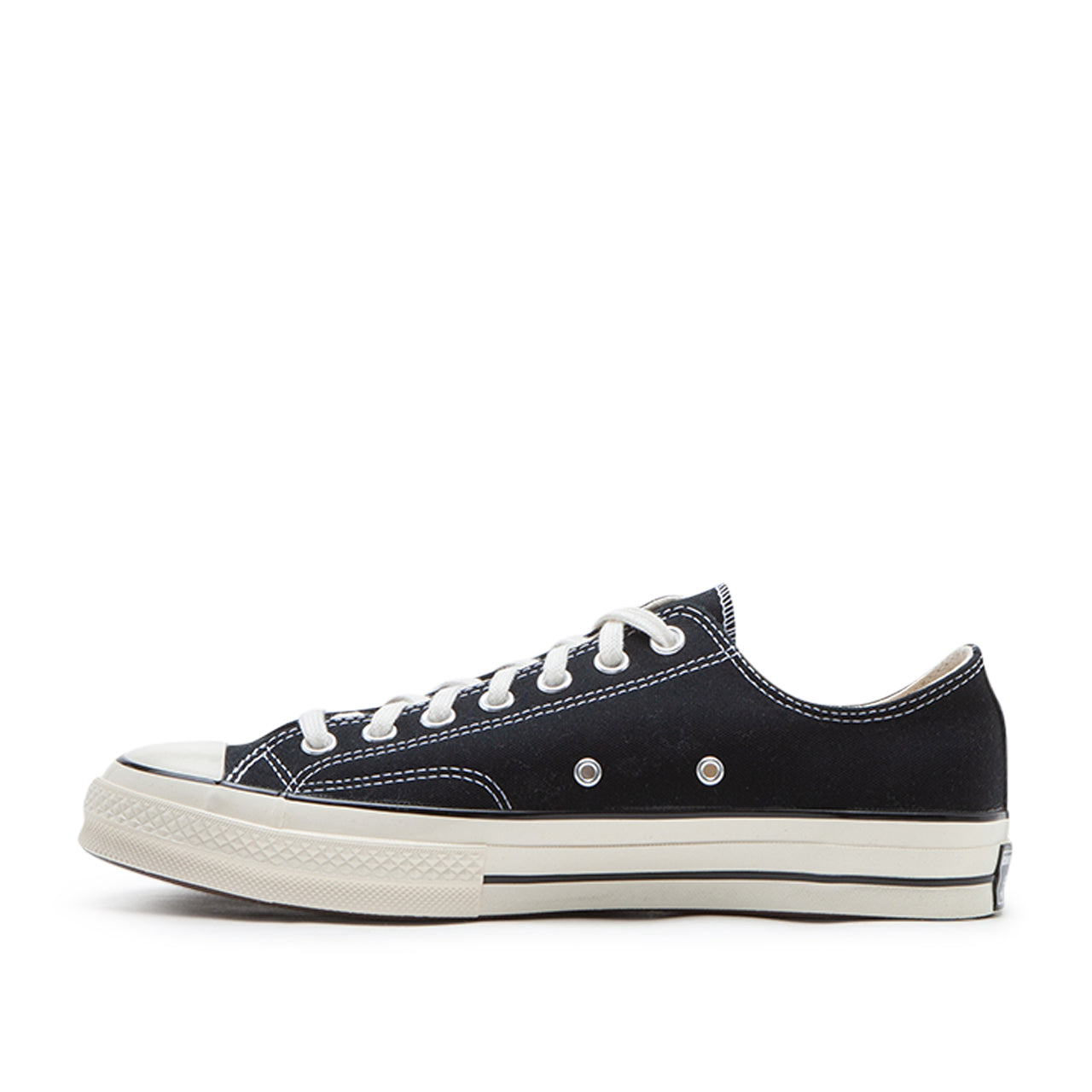 Klassische Low-Top-Sneaker (Schwarz)