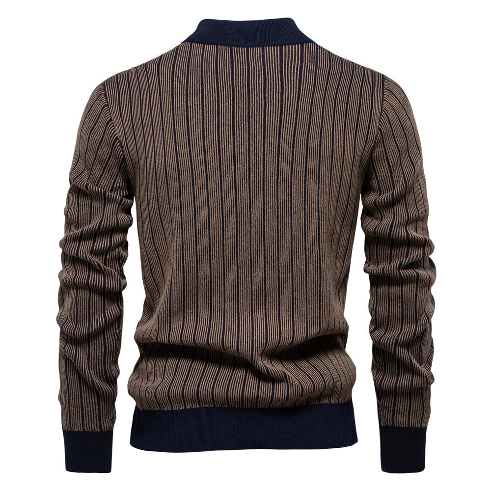 Eleganter Strickpullover – Zeitloser Stil und gemütlicher Komfort