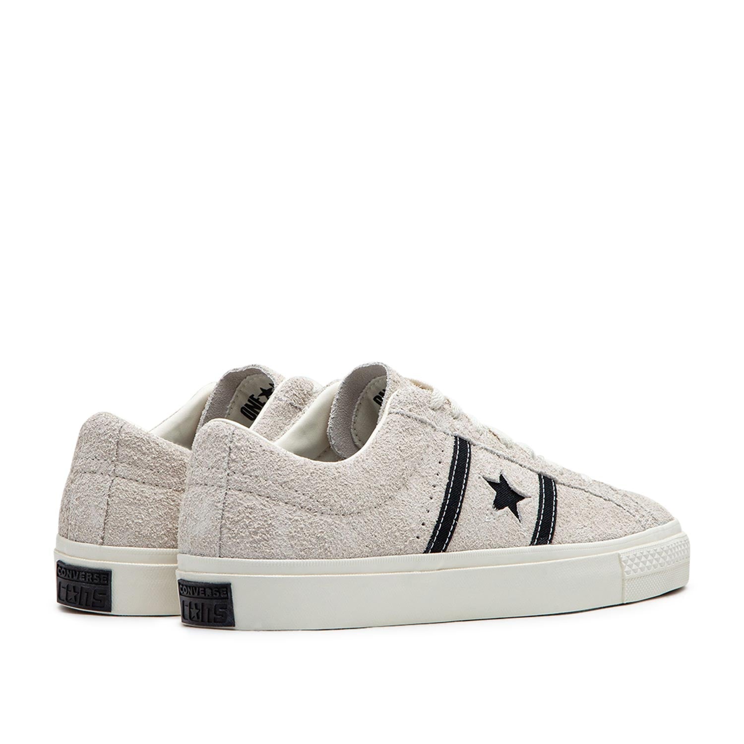 One Star Academy Pro Suede Sneakers (Creme / Schwarz)