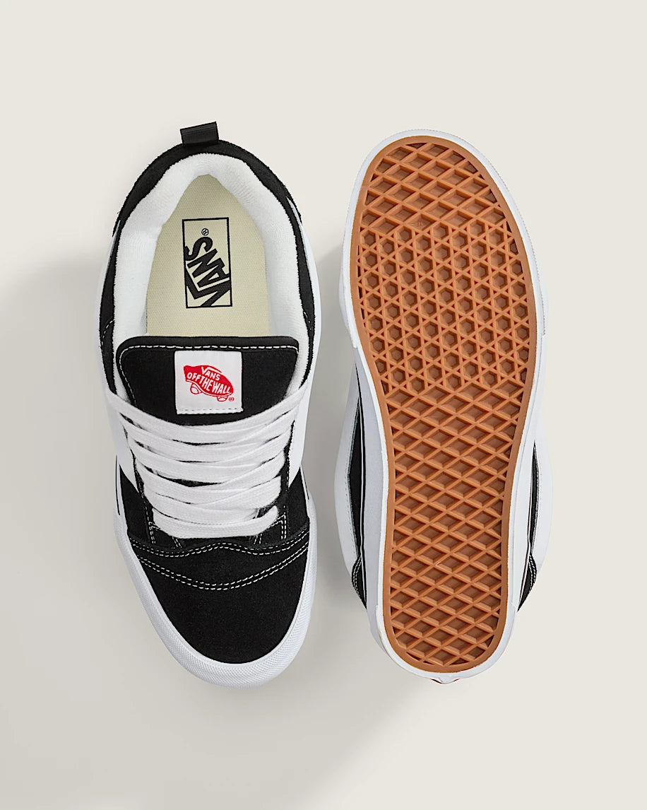 Knu Skool Wildleder (Schwarz / True White)