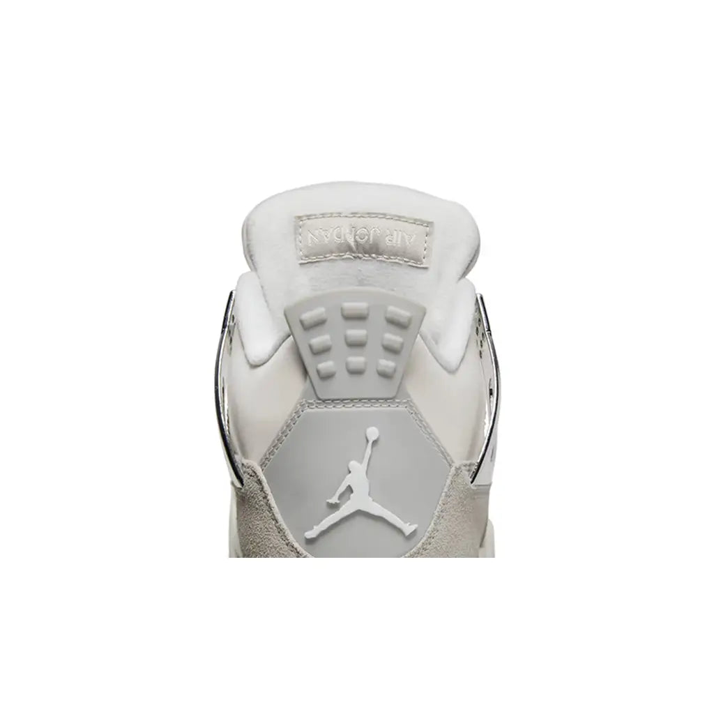 AJ4 Retro Frozen Moments