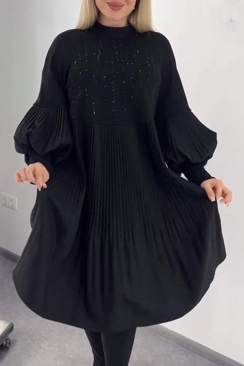 Damenkleid mit Falten