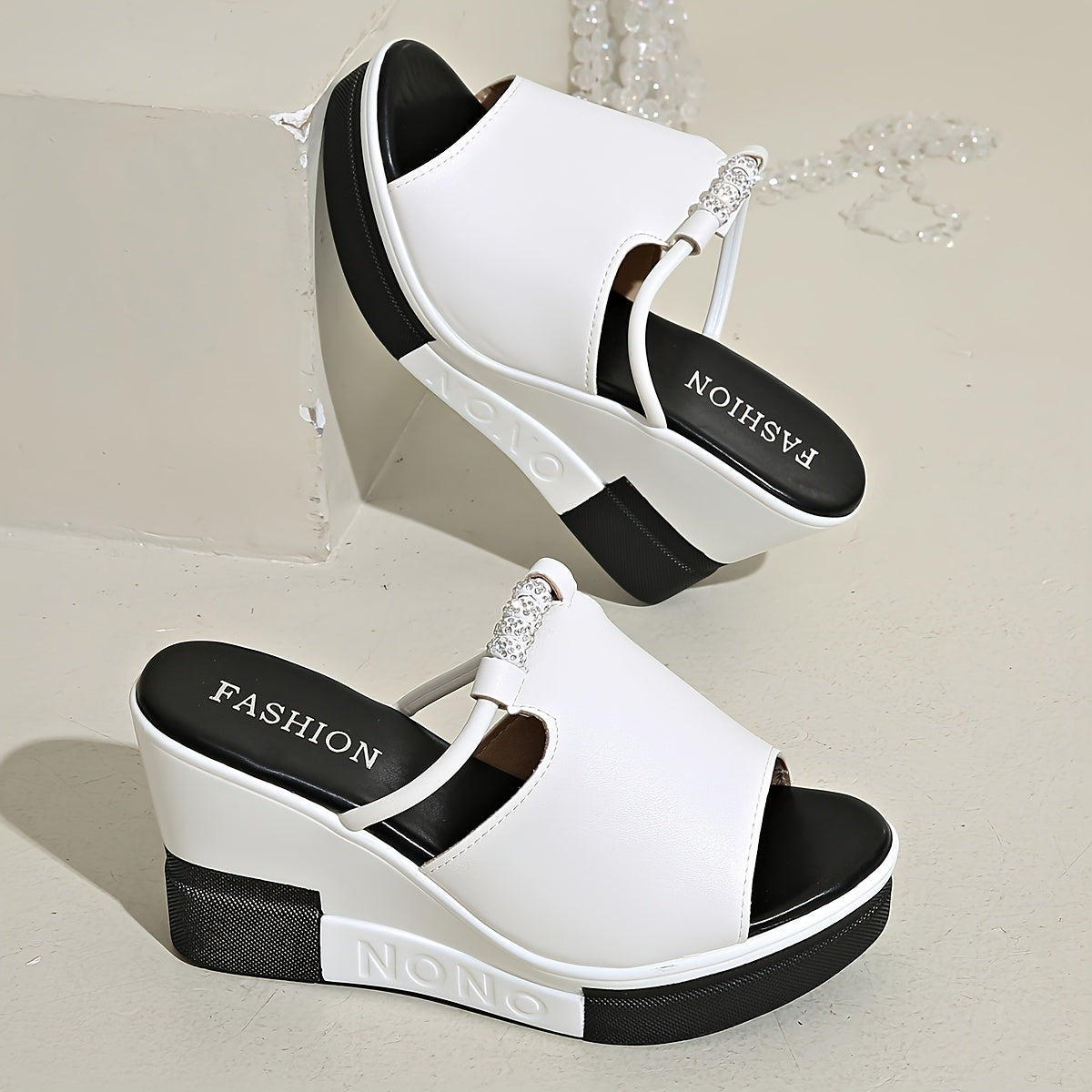 Elevate Wedge Pantoletten