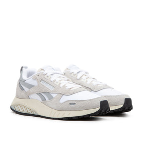 Classic Leather Hexalite Sneakers (Weiß / Grau)
