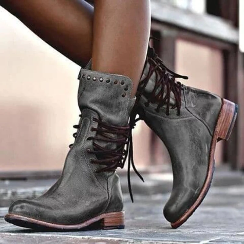 Schnürschuhe