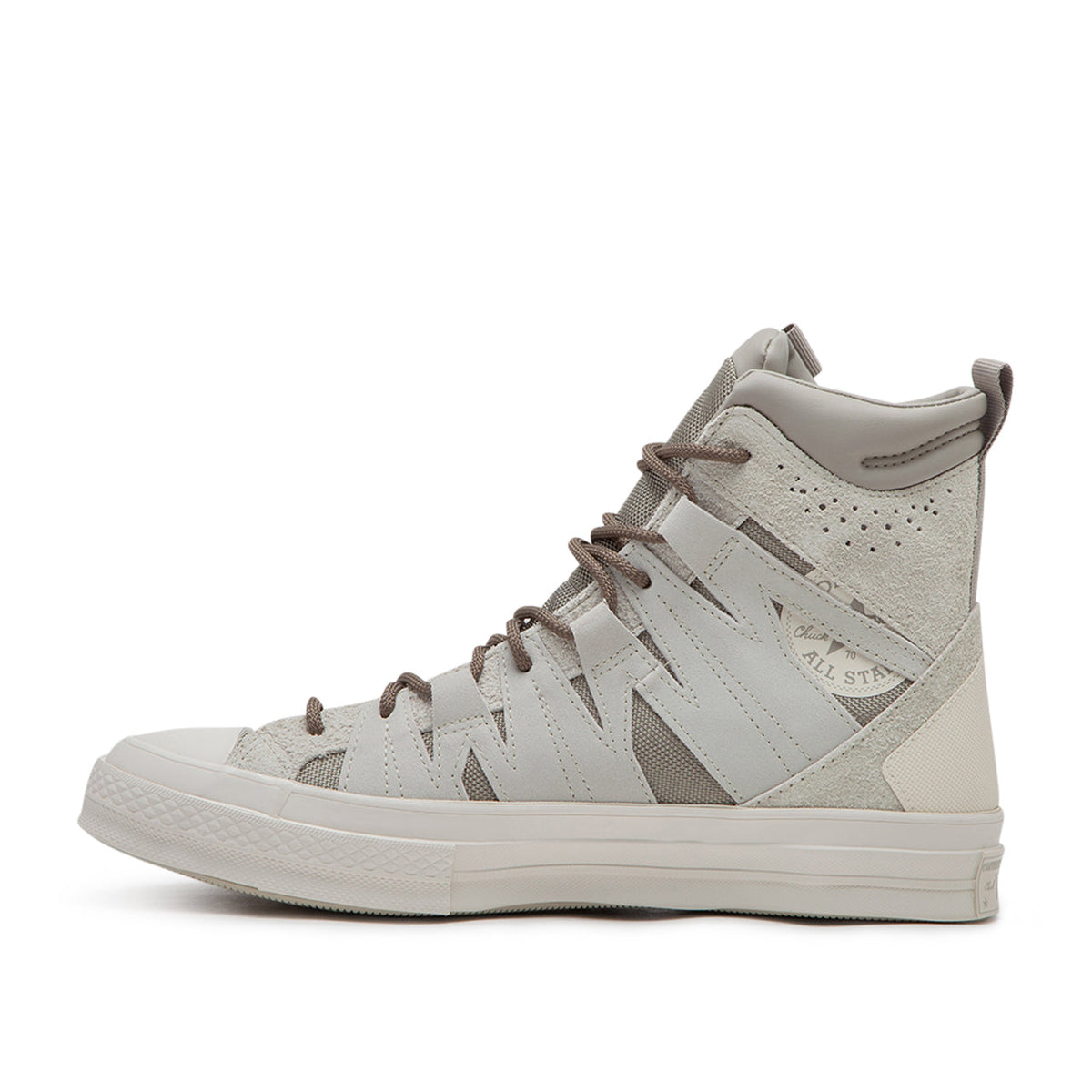 High-Top Classic Sneakers in Beige - Klima-Eskapismus