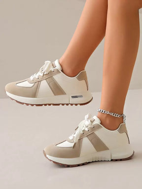 Avery Court-Sneaker