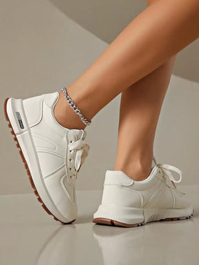 Avery Court-Sneaker