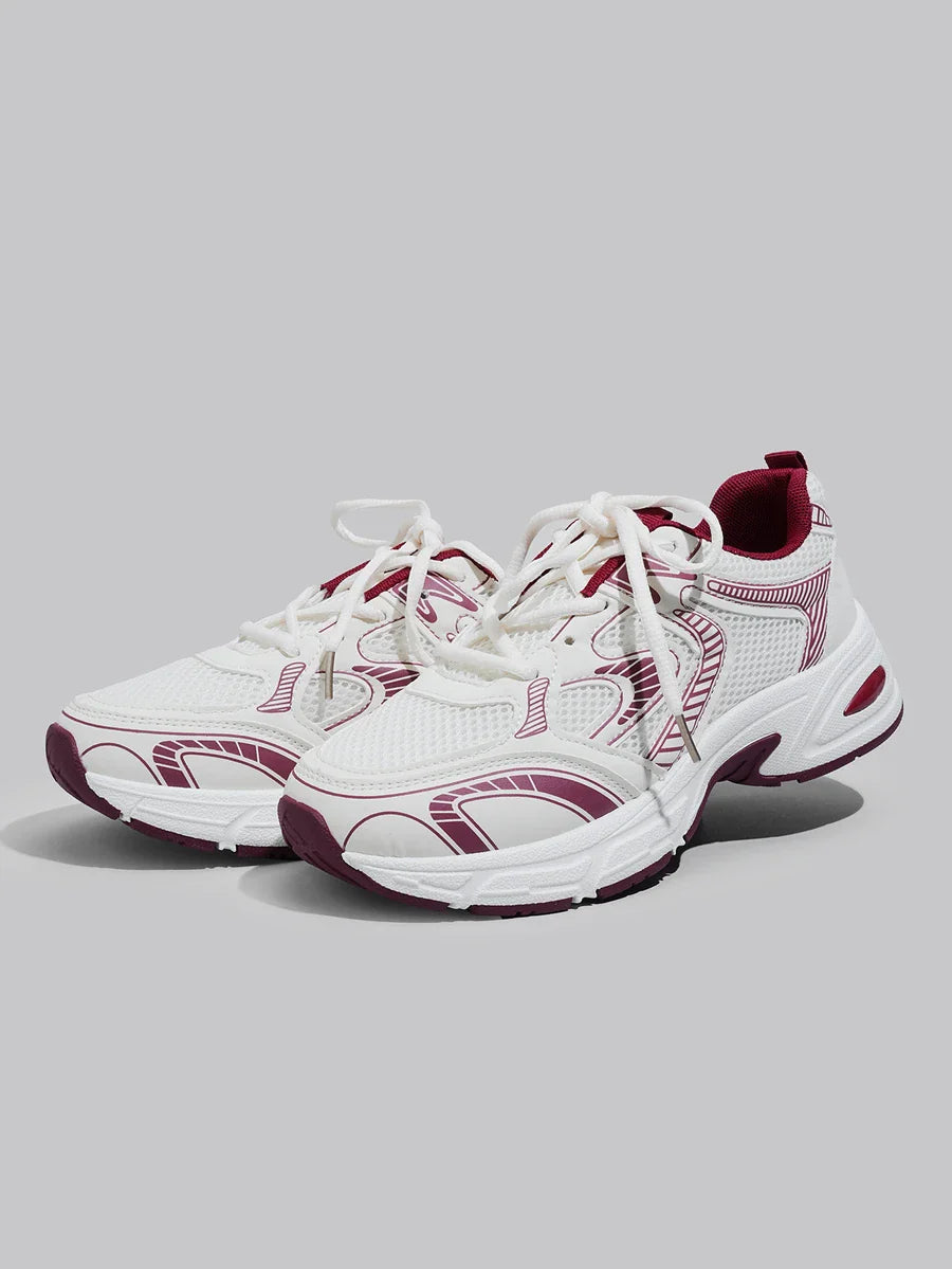 Erhöhte Sneaker mit Keilabsatz