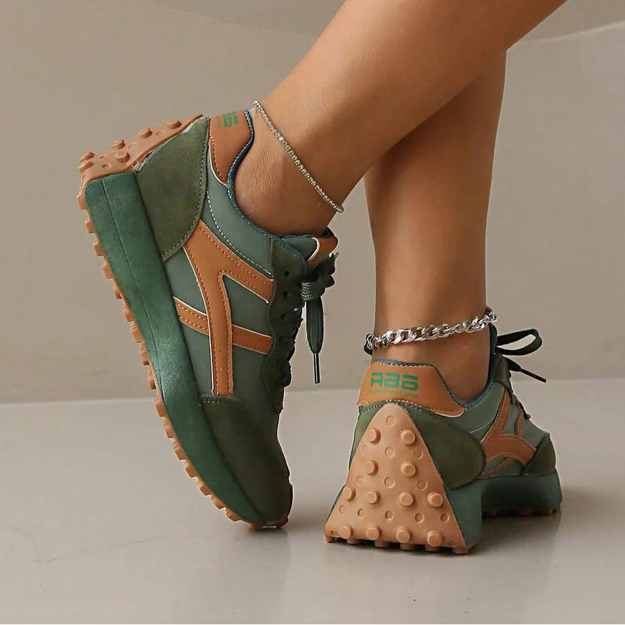 Ardelle Trail-Sneaker