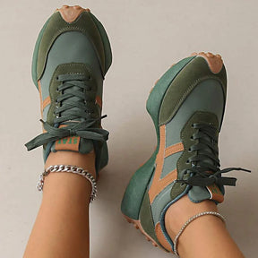 Ardelle Trail-Sneaker