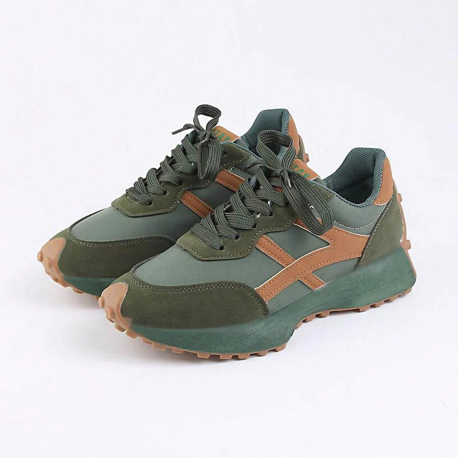 Ardelle Trail-Sneaker