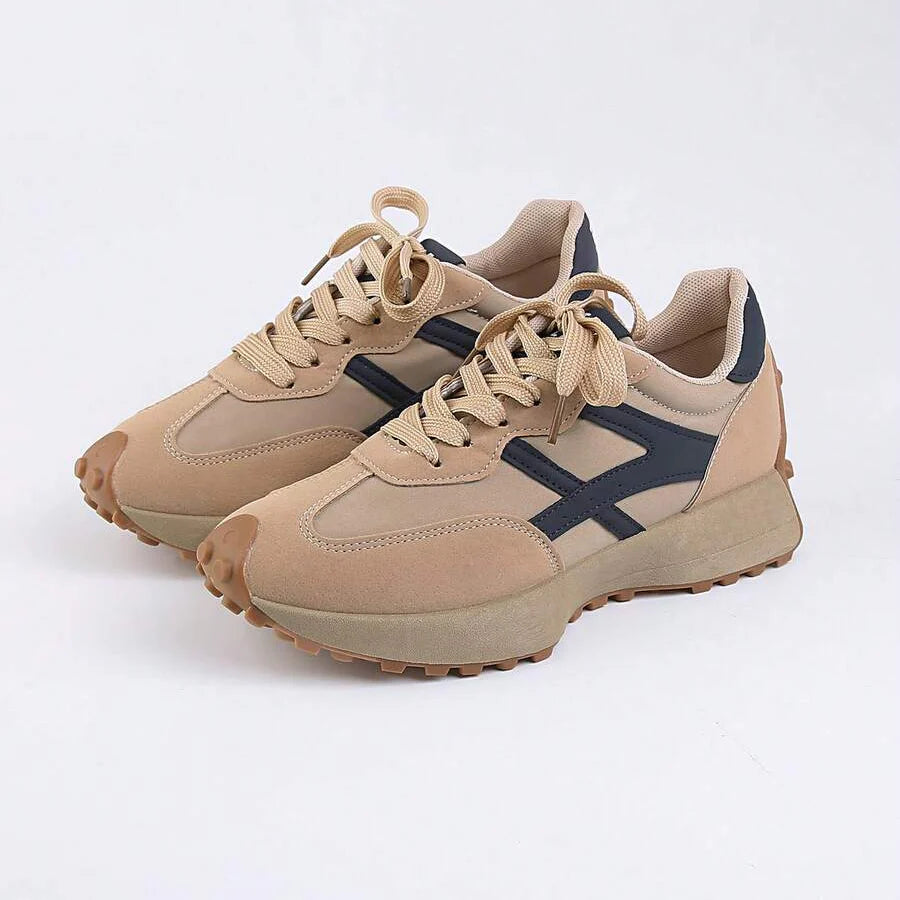 Ardelle Trail-Sneaker