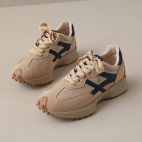 Ardelle Trail-Sneaker