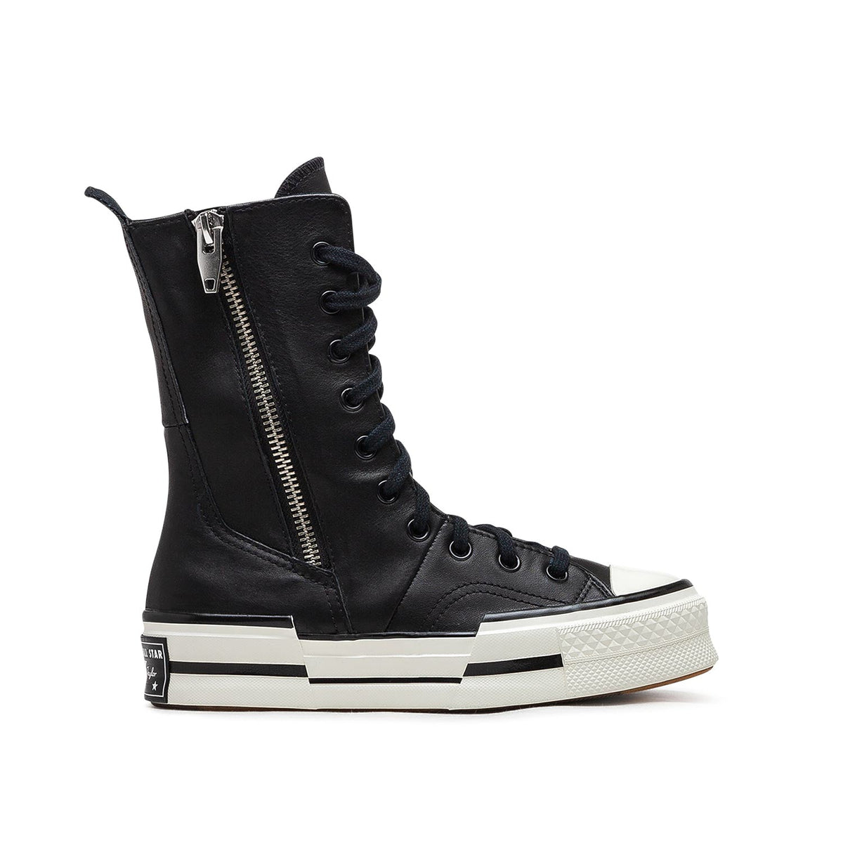 Klassische High-Top-Sneakers (Schwarz / Weiß)