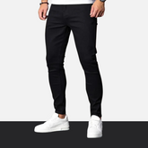 Schwarze, leichte Stretch-Jeans