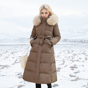 Luxuriöser Winterparka mit Fellkapuze