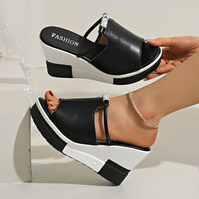 Elevate Wedge Pantoletten