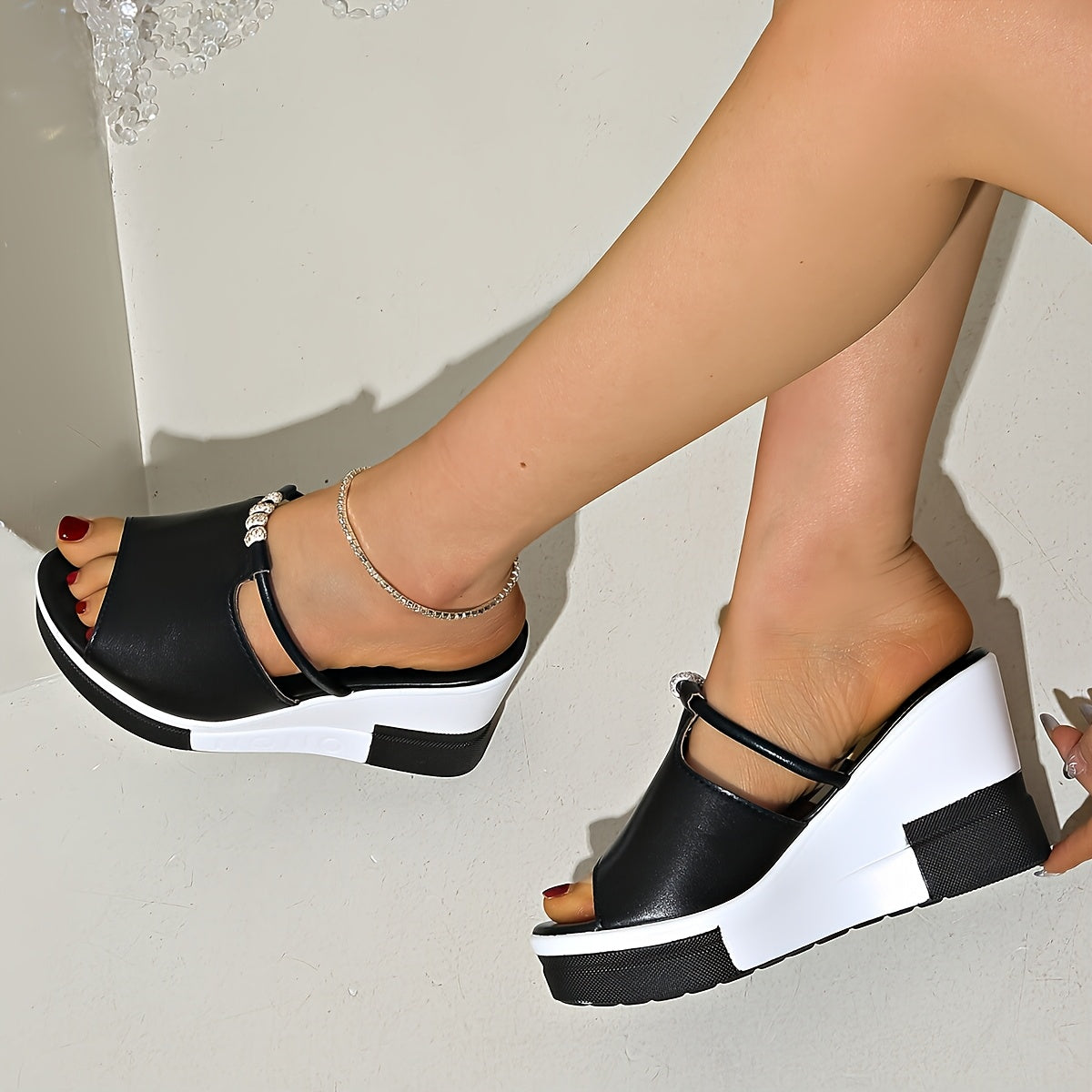 Elevate Wedge Pantoletten