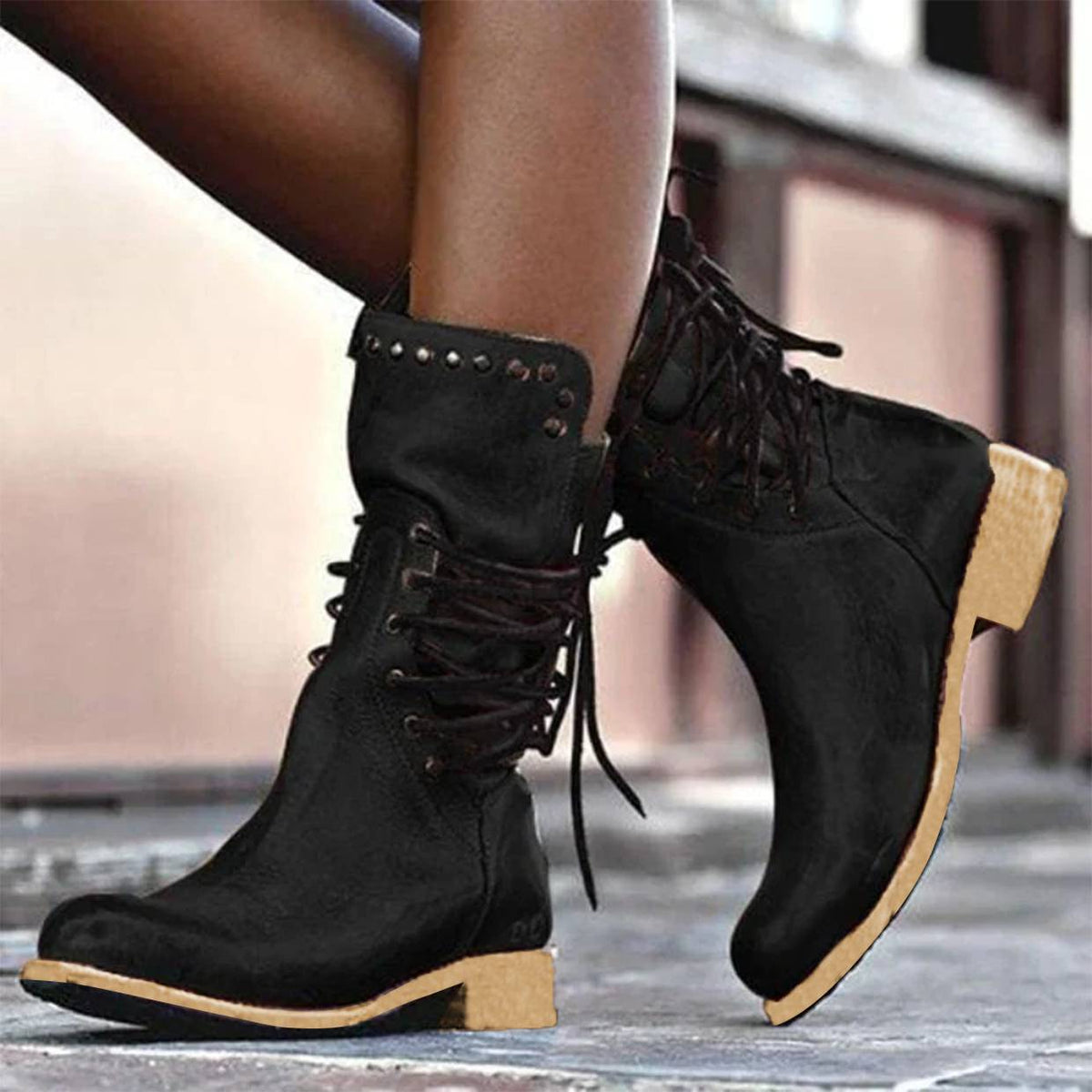 Schnürschuhe