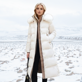 Luxuriöser Winterparka mit Fellkapuze