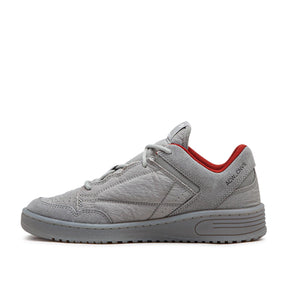 Kollaborative graue Low-Top-Sneaker