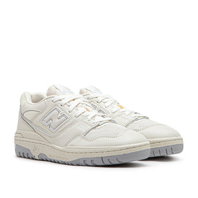 BB550PWD Sneakers (Creme)