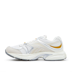 Premier Road Plus VI Sneakers (Beige / Orange)