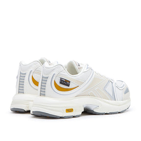Premier Road Plus VI Sneakers (Beige / Orange)