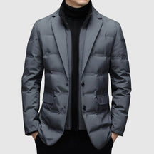 Essentielle Daunenjacke