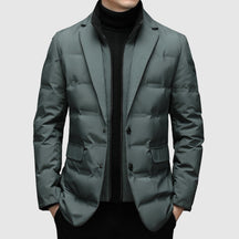Essentielle Daunenjacke