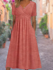 Bequemes V-Ausschnitt-Kleid