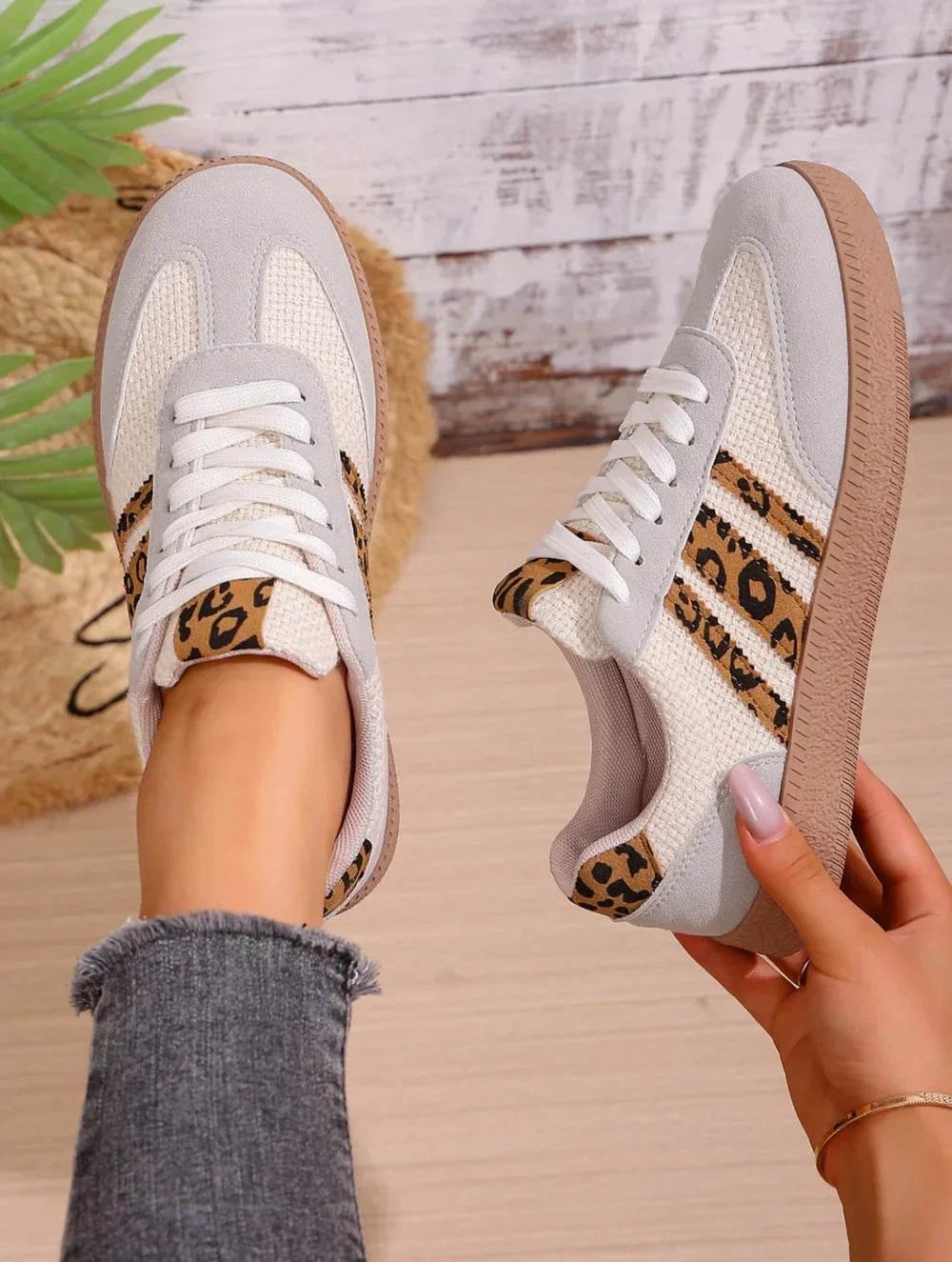 [Limitierte Auflage] Samba Retro-Leopard-Sneaker