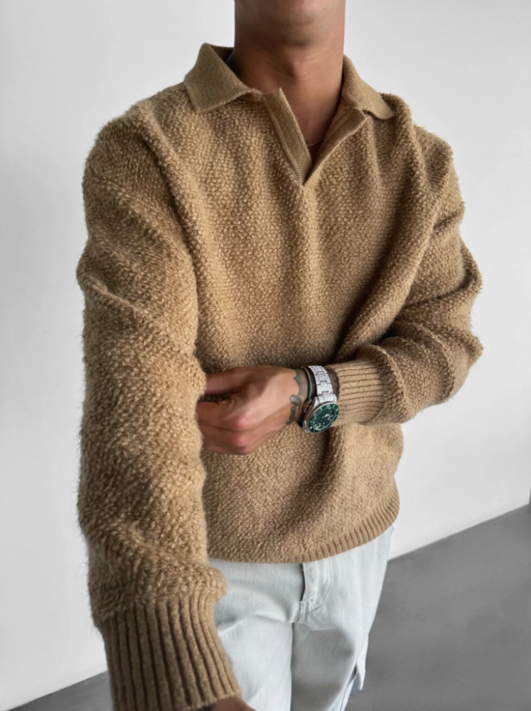 Gebürsteter Pullover mit Oversized-Passform und Strickkragen – Kamel