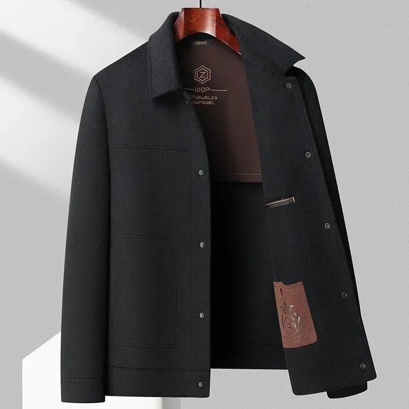 Jacke mit eleganten Knöpfen