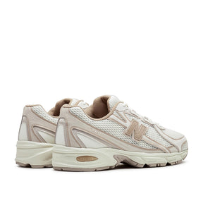 U740IN2 Sneakers (Beige)