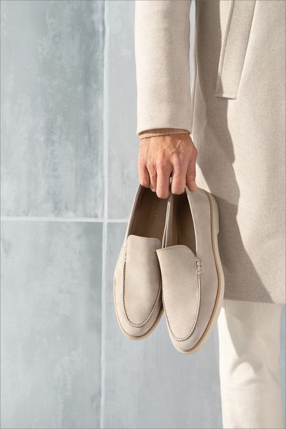 Klassische Loafer