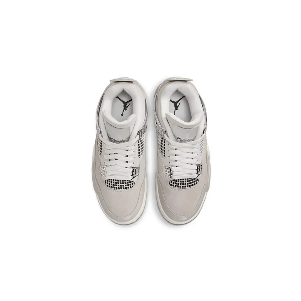 AJ4 Retro Frozen Moments