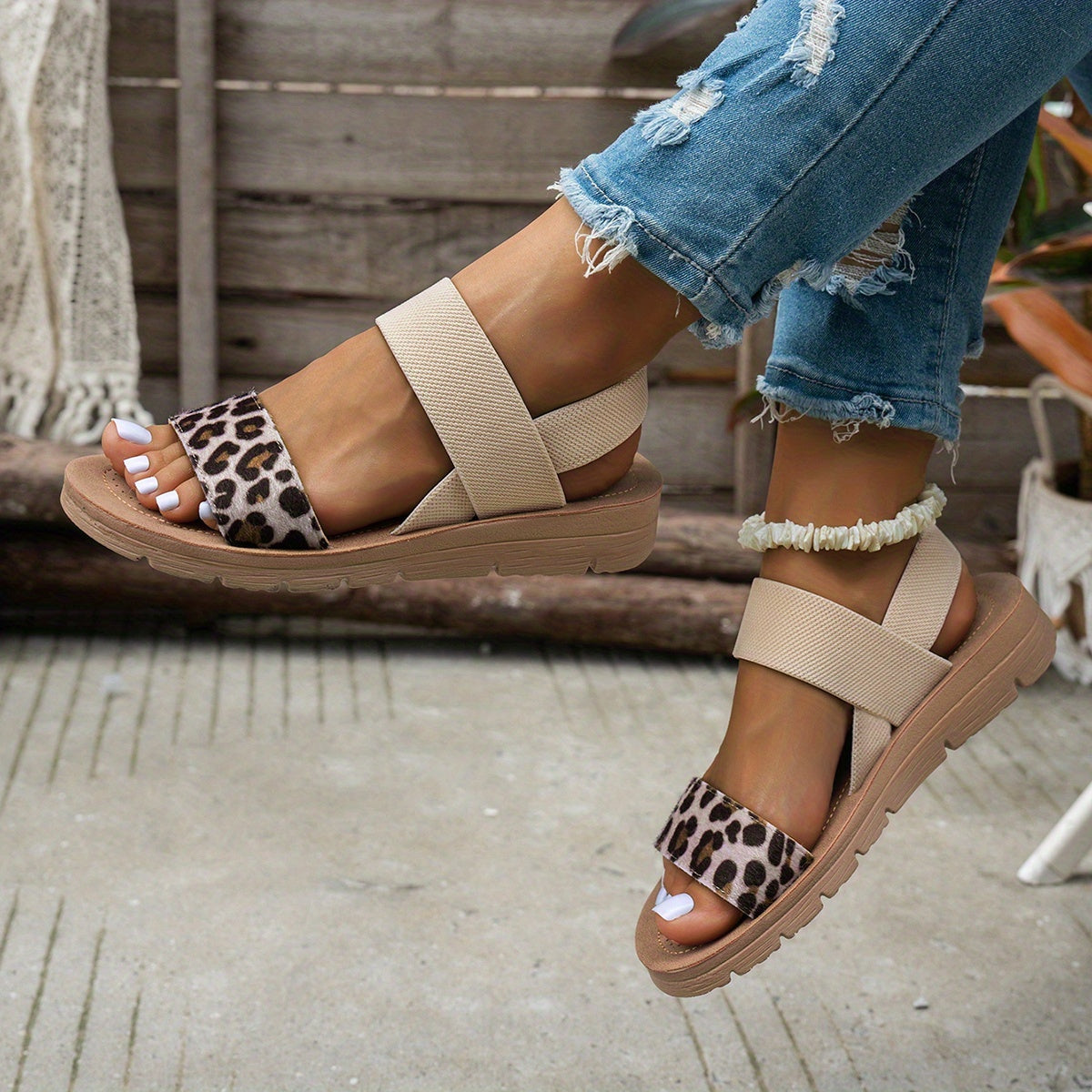 Leopardriemen-Komfortsandalen