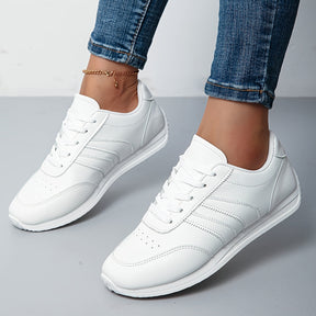 CoastLane Lässige weiße Court-Sneakers