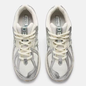 U1906RCE (Silver Metallic / Sea Salt / New Spruce)