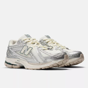 U1906RCE (Silver Metallic / Sea Salt / New Spruce)