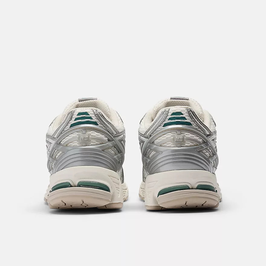 U1906RCE (Silver Metallic / Sea Salt / New Spruce)