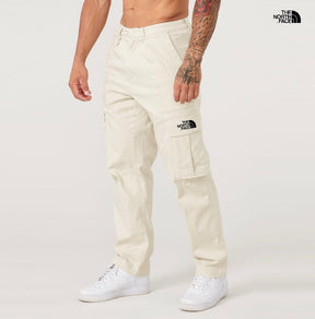 Figurbetonte Sporthose